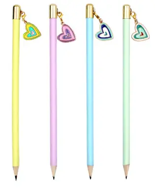 Crayon avec charm cœur 4 couleurs assorties x 36