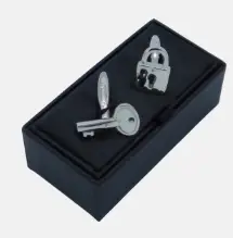 Boutons de manchette chromé forme cadenas+clé