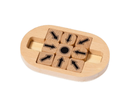 Jeu d’adresse en bois, composé de 9 pièces et d’un plateau.