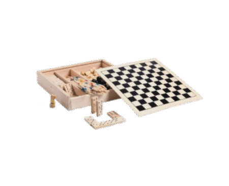 Set de quatre jeux en bois comprenant le mikado, les échecs, les dames et les dominos.