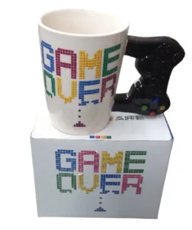 Tasse en céramique poigneé manette de console