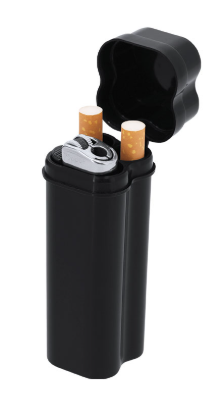 Pratique étui pour tabac au design compact, idéal pour le transport. Capacité pour deux cigarettes et un briquet.