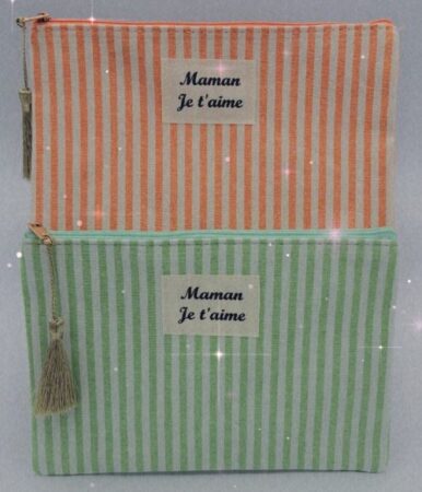Pochette cosmétique en tissu "Maman Je t'aime" coloris assortis