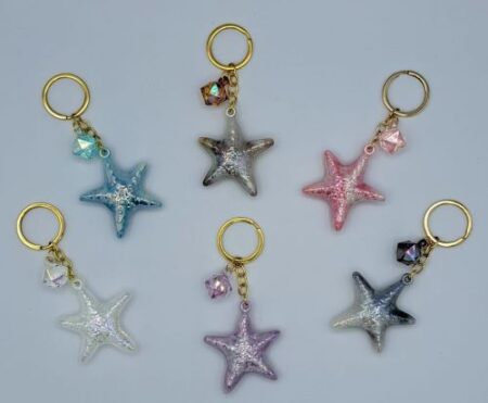 Porte-clés coquillage etoile de mer. Couleurs assorties X12